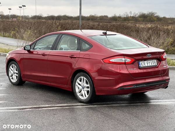 Ford Fusion - 4