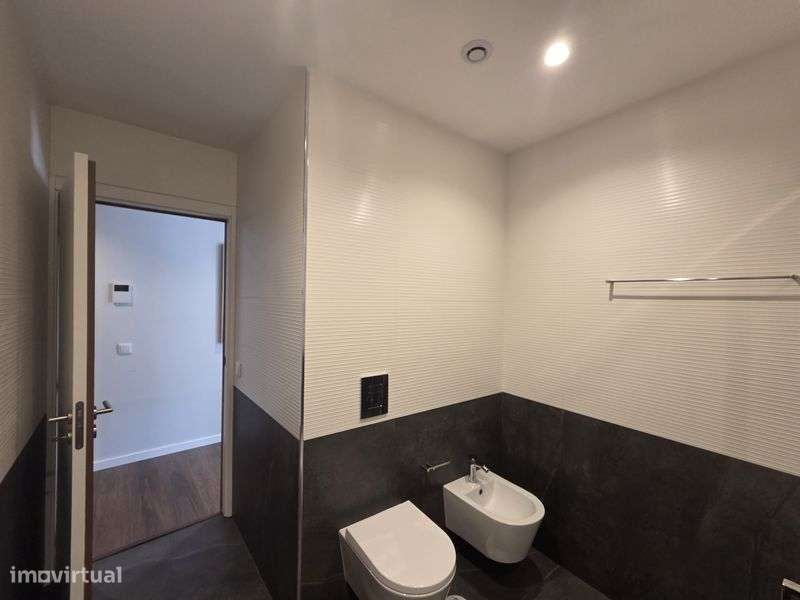 AP  T 2 a estrear , Totalmente Mobiliado e Equipado - Grande imagem: 4/12