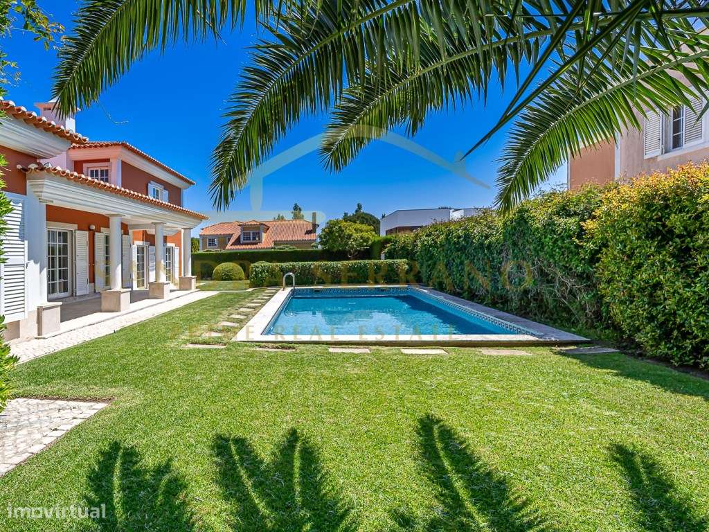 Moradia de traça tradicional com 7 assoalhadas - Grande imagem: 5/49