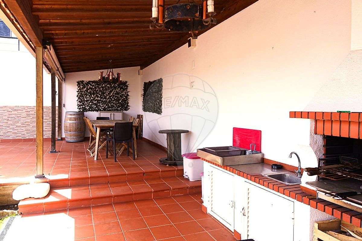 Moradia T4 para venda-32