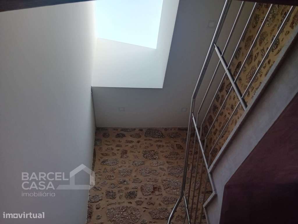 Exclusividade e Charme em Pedra: Moradia Individual T3 em Carapeços...-7