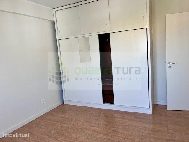 Apartamento T3 com Varanda e vistas desafogadas | Santa Luzia | Par...-13