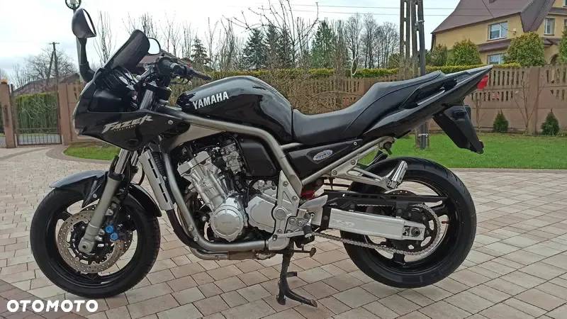 Yamaha FZS - 3