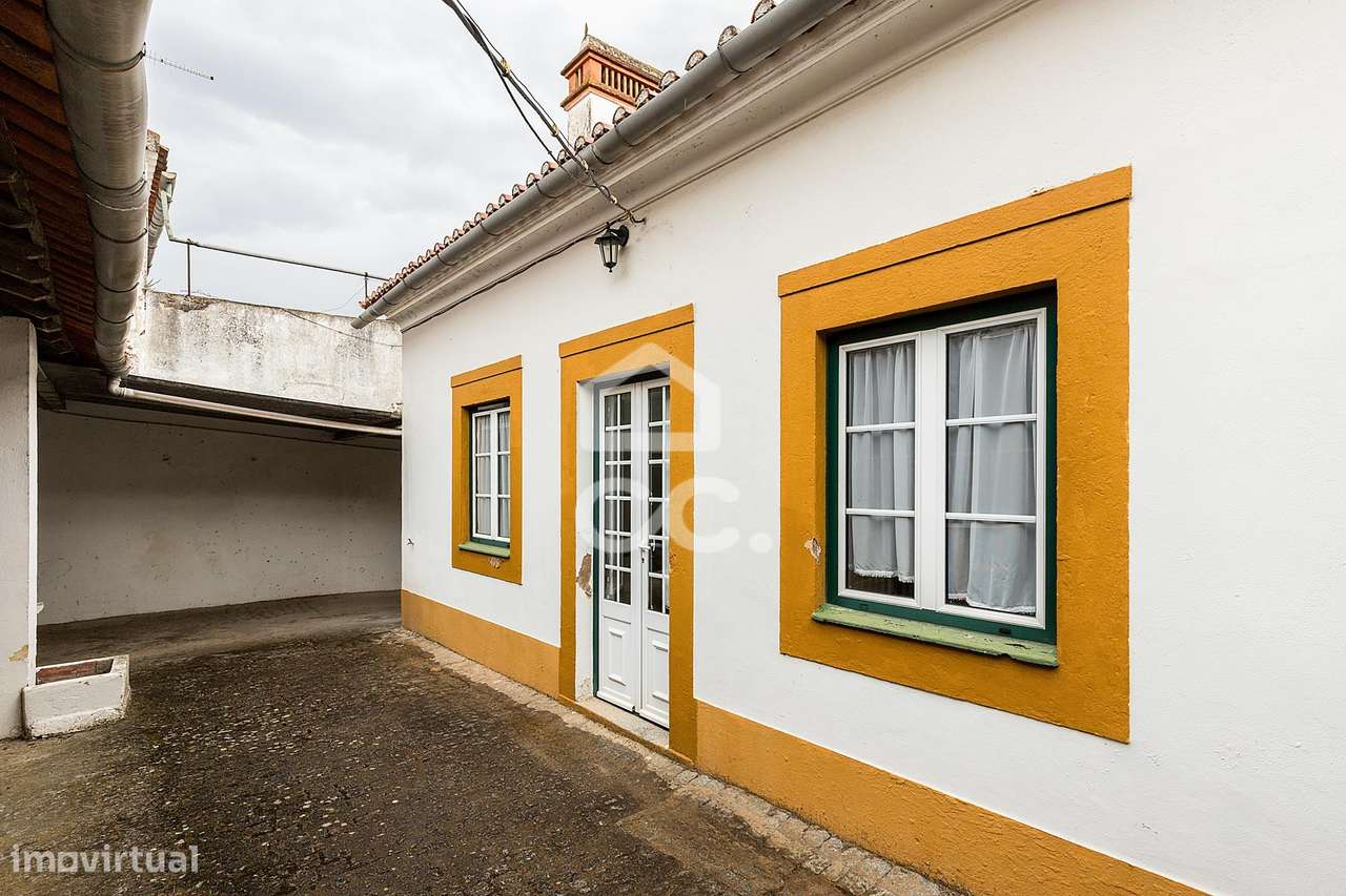 Moradia T3 c/ Quintal e Garagem no Centro de Montemor-o-Novo, Évora-17