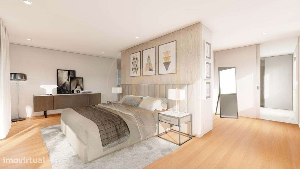 Excelente moradia T3 de 4 frentes em zona nobre de Leça da Palmeira-19