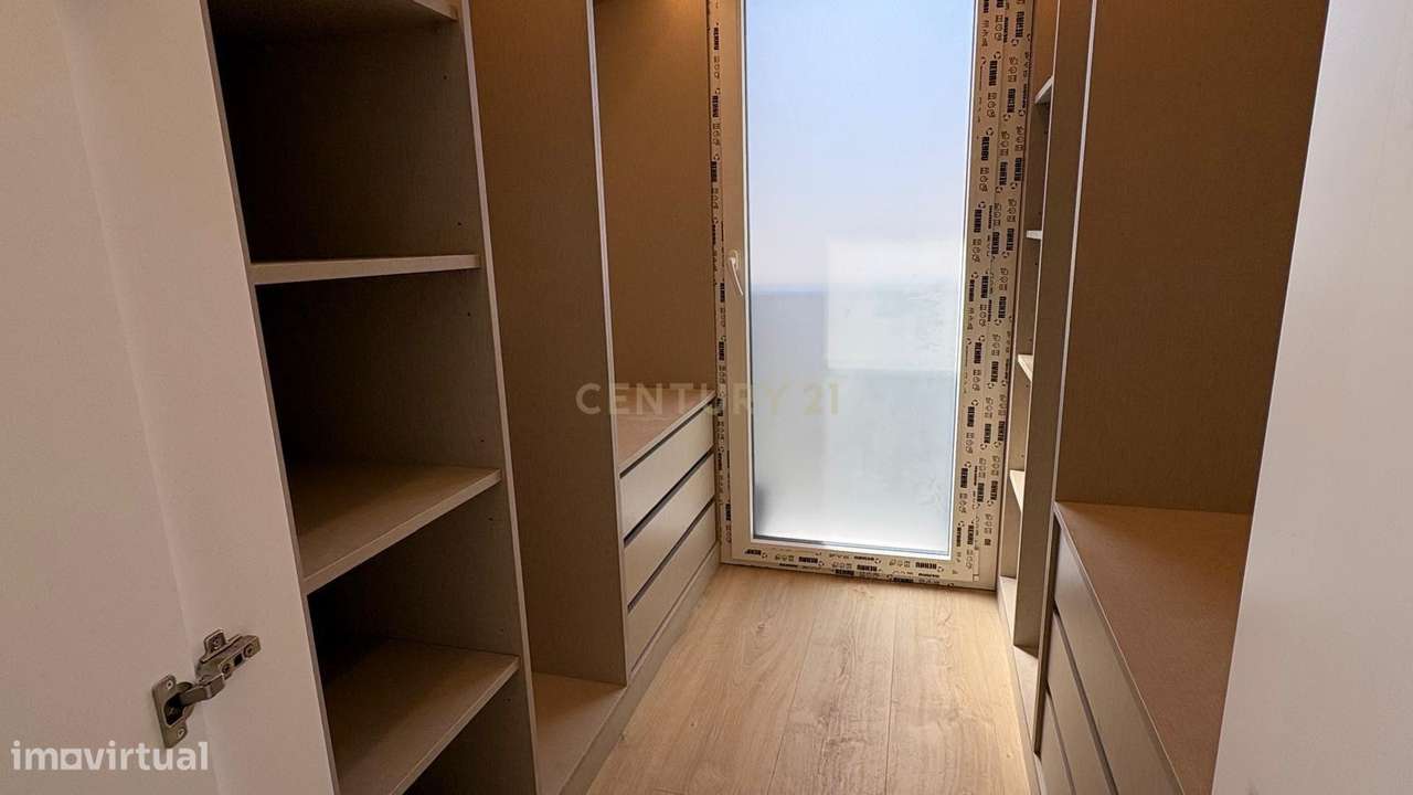 Moradia independente à venda em Famões, Odivelas-34