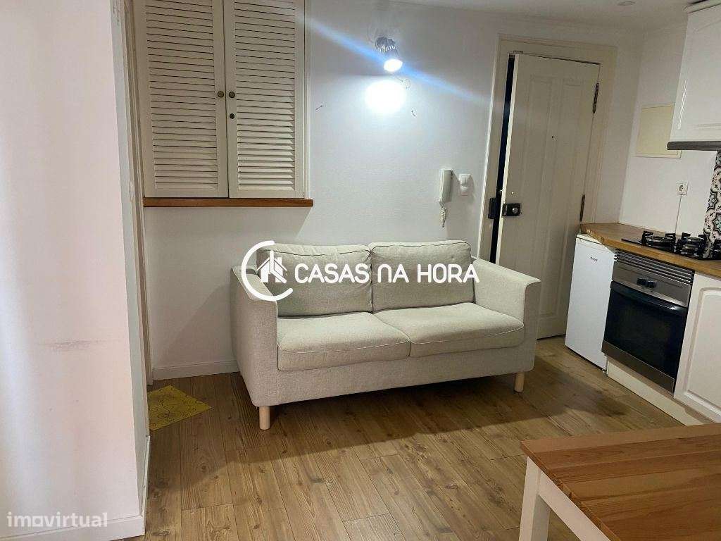 Estúdio Totalmente Equipado e Mobilado em Alfama (junto à Estação S...-8