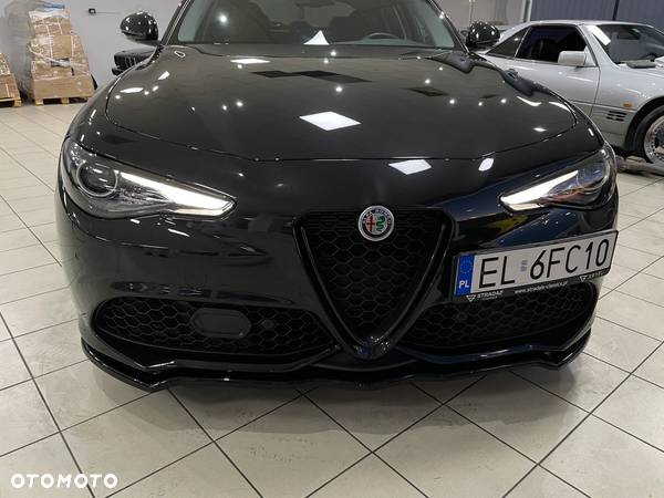 Alfa Romeo Giulia 2.0 Turbo Veloce - 29