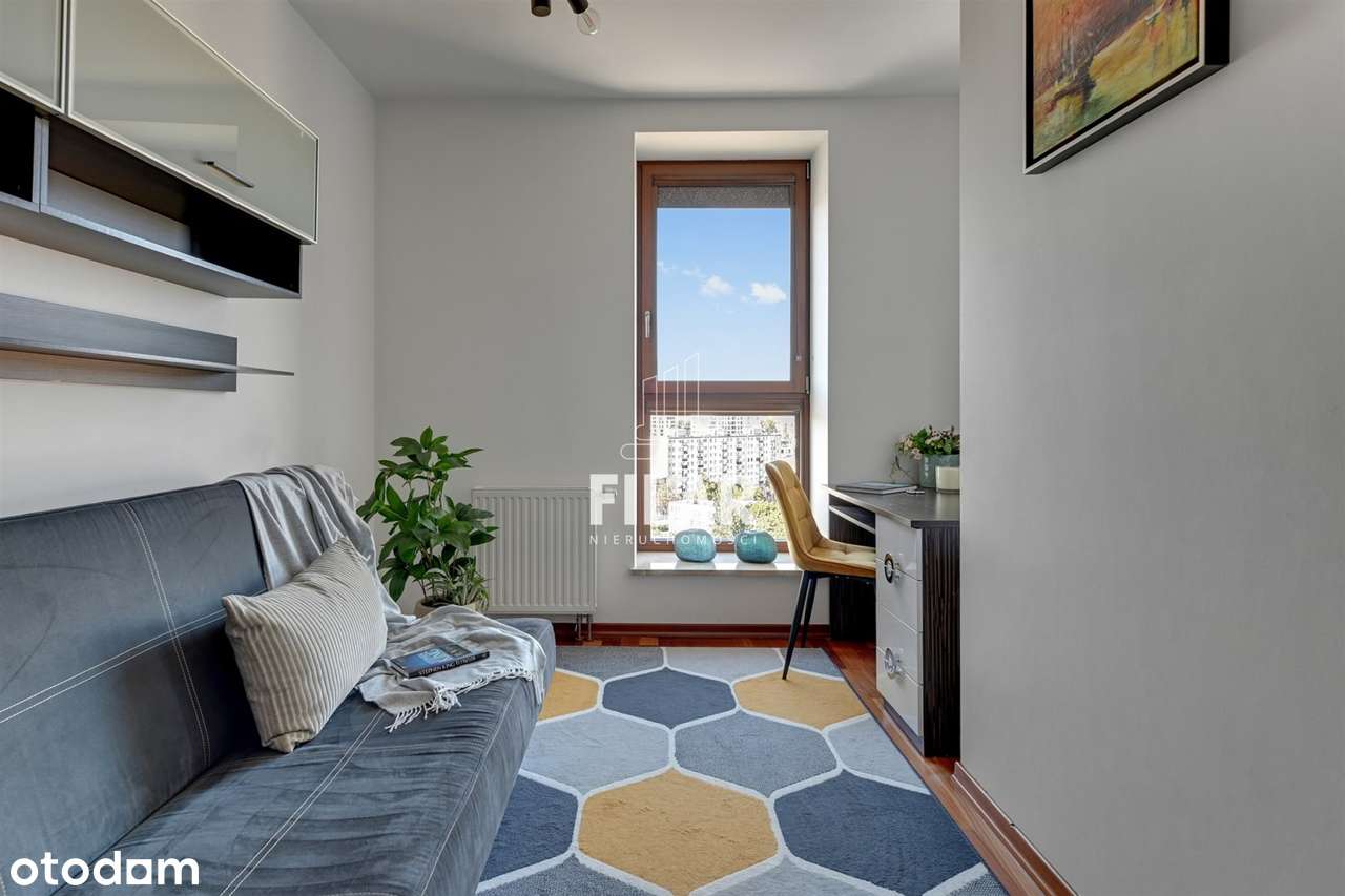 Sea Towers, komfortowe 3 pokoje z balkonem i halą-9