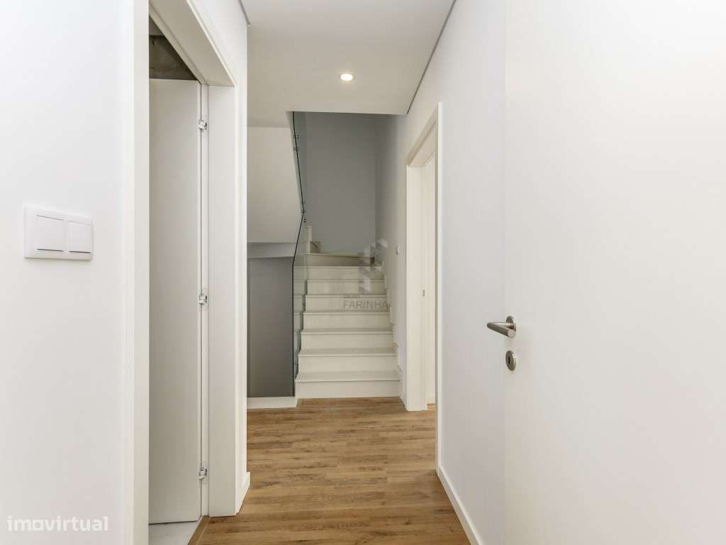 MORADIA T4 NOVA - Grande imagem: 5/53