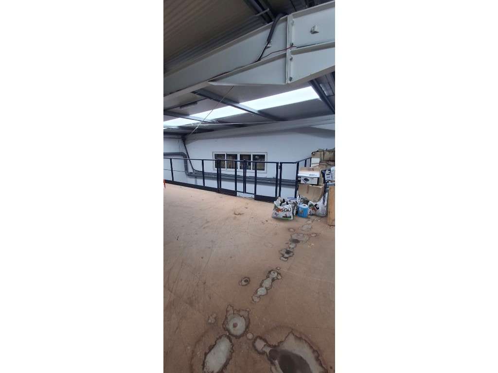 Armazém para Venda e/ou Arrendamento | Zona Industrial de Vialonga ...-27