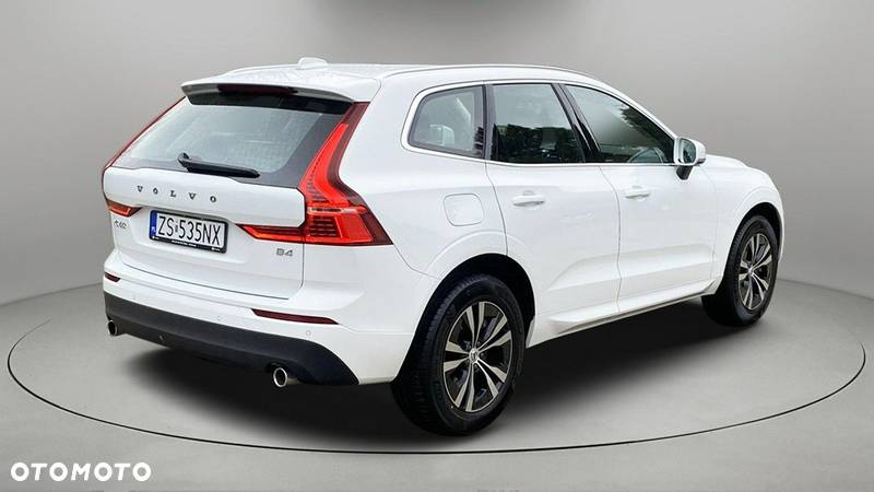 Volvo XC 60 B4 B Momentum Pro - 7