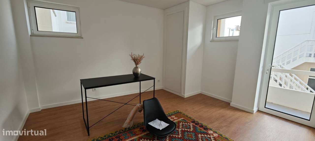 Apartamento T3 com  2 varandas e vistas de mar. A 1 minuto da praia-11