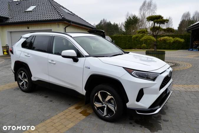 Toyota RAV4 - 6