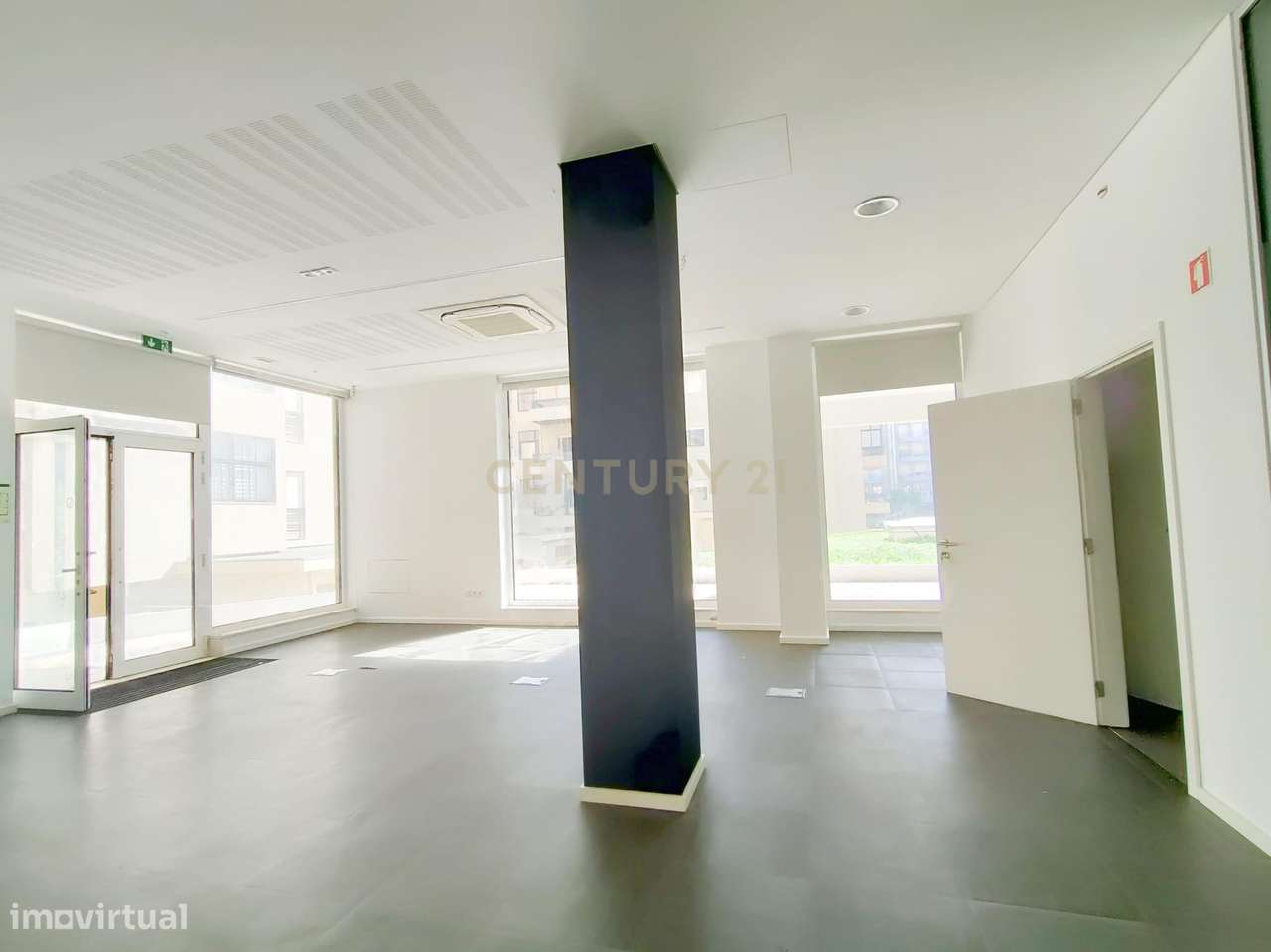 Loja com 346 m2 no Centro da Póvoa de Varzim - Grande imagem: 4/28