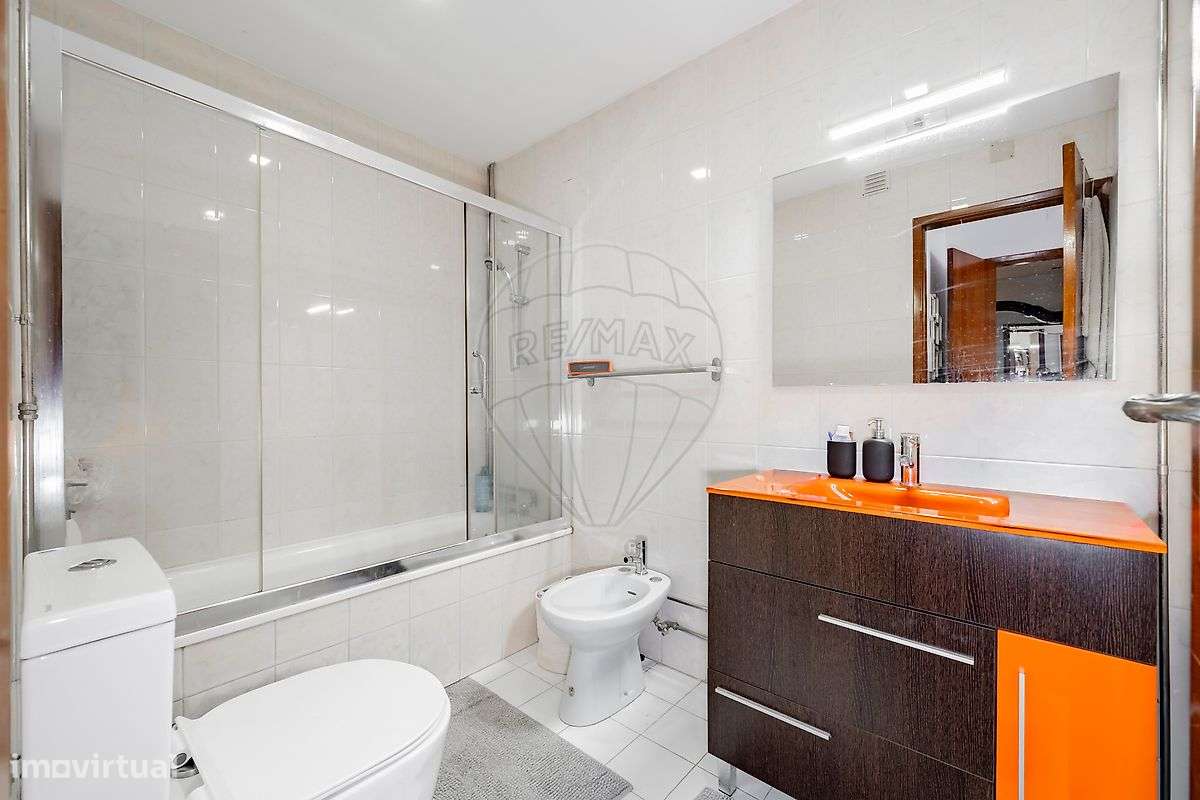 Apartamento T3 Parcialmente Renovado, situado em Ferreiros, Braga-15