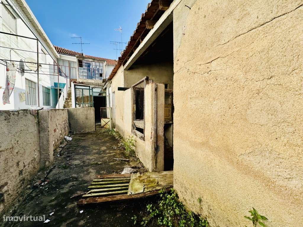 Moradia tipologia T4 - Grande imagem: 4/38