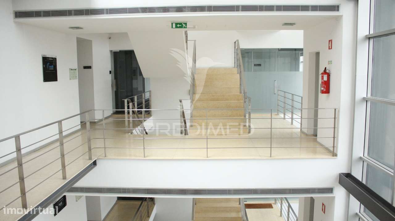 Escritório no Parque Industrial de Celeirós - Grande imagem: 4/9