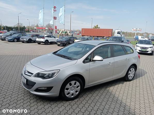 Opel Astra IV 1.6 CDTI Essentia - 4
