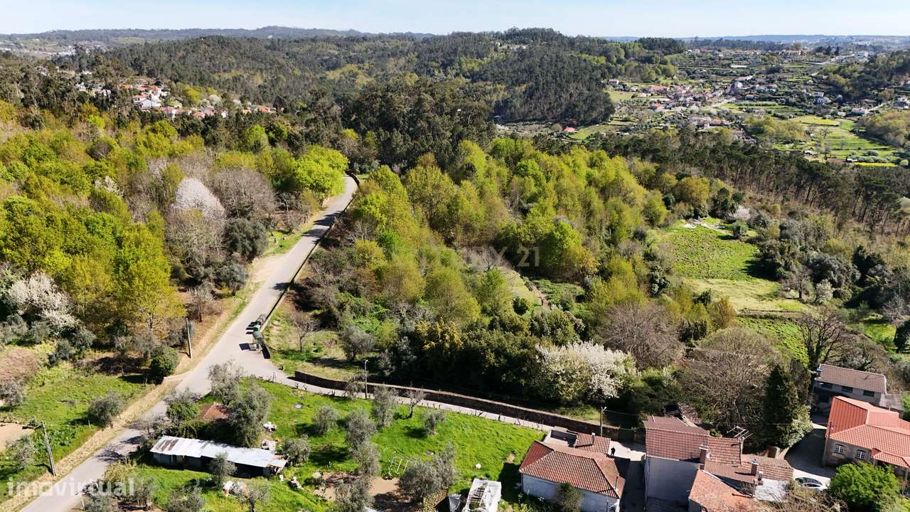 Propriedade para recuperação em Viseu-8