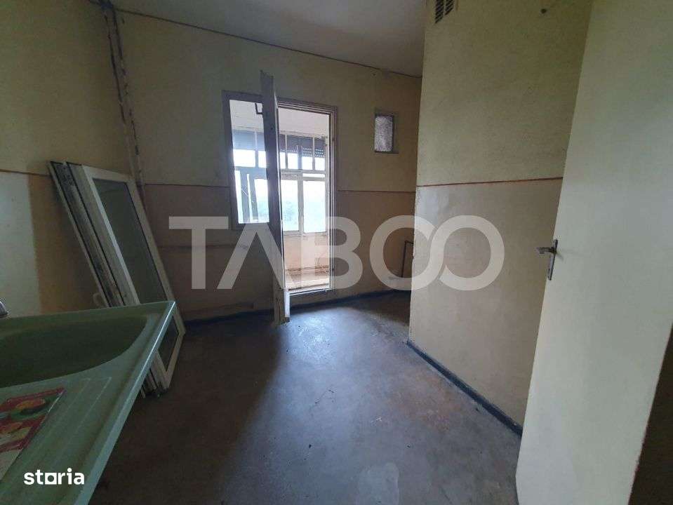 Apartament 2 camere decomandat 45 mp utili zona Plopului - Imagine principală: 4/4