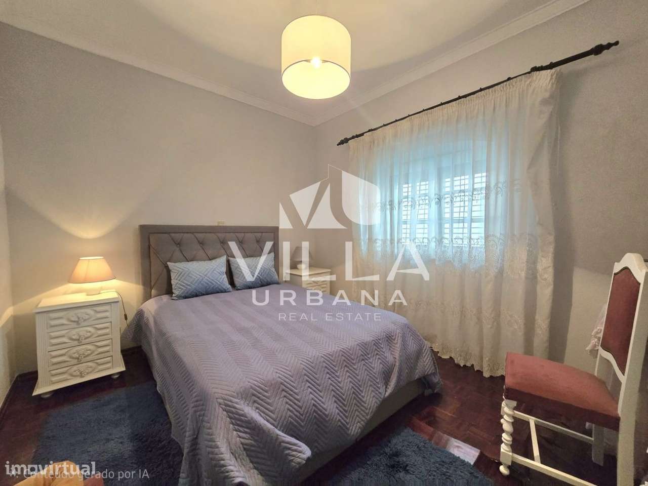 Moradia T4+1 em zona privilegiada nos Foros de Amora-21