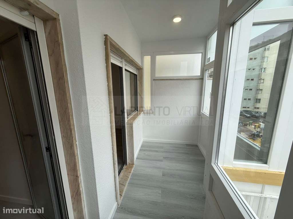 Vende-se T2 totalmente remodelado em Oeiras, a poucos minutos das P...-6