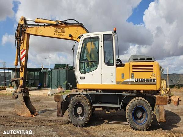 Liebherr 900 C Excavator pe roți - 1