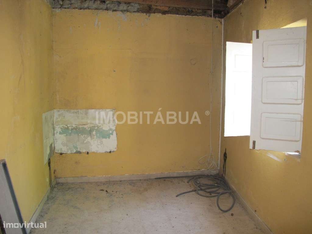 Charmosa Moradia de Aldeia com Potencial - Fundo de Vila, Tábua - Grande imagem: 5/11