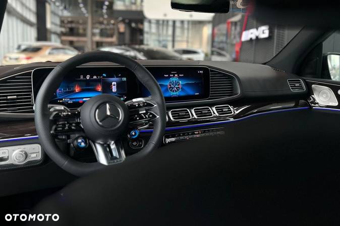 Mercedes-Benz GLS - 11