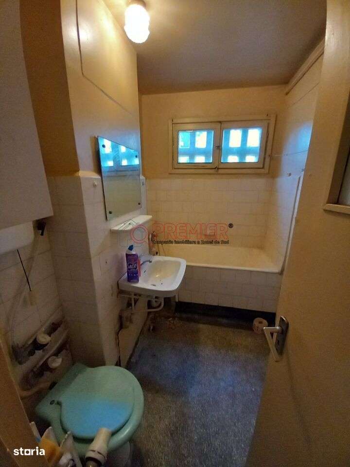 Racovita - Aleea Terasei - Exclusivitate - Necesita Renovare - Imagine principală: 4/12