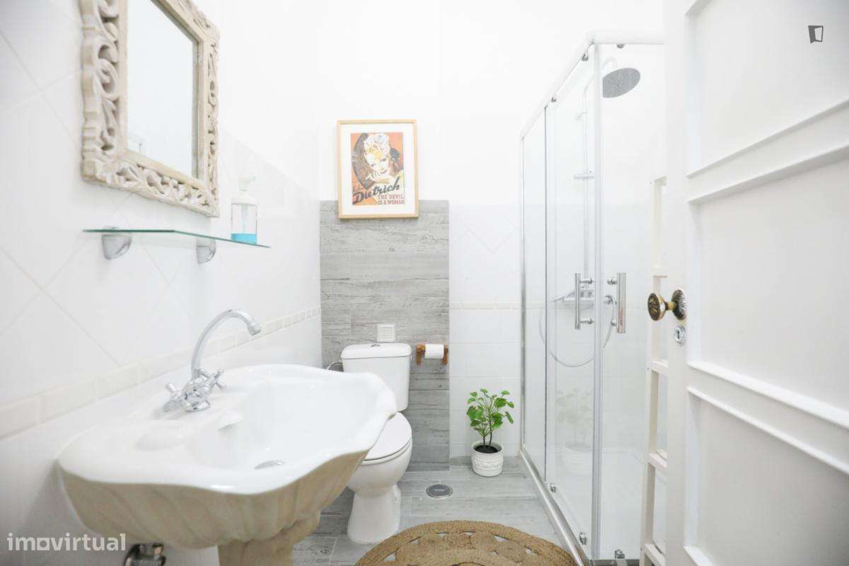 Quarto - localizado em Ajuda Lisbon - Grande imagem: 2/31