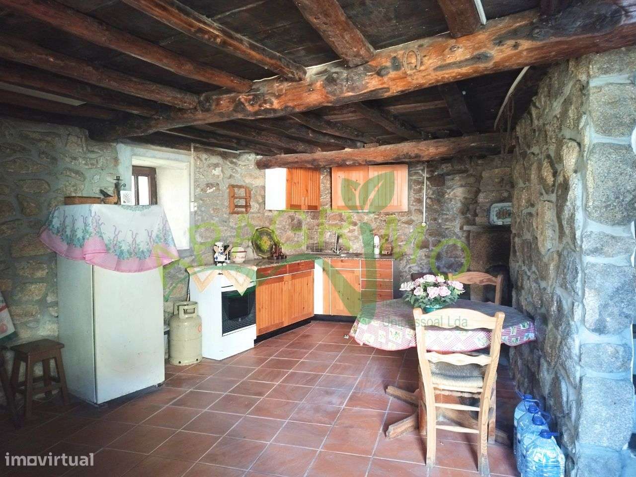 Moradia rústica T2 no Souto em Penedono-5
