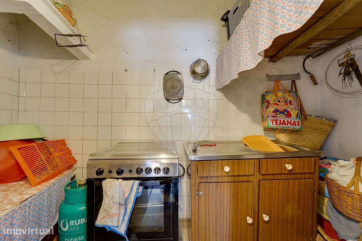 Moradia T2 para venda-13