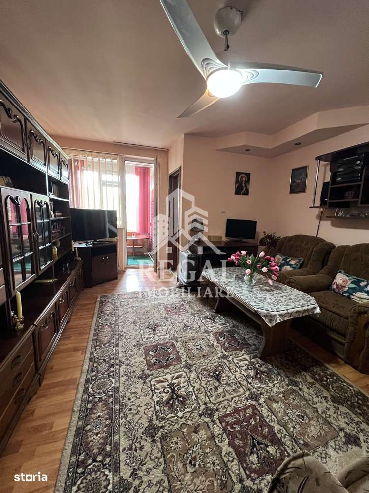 Garsonieră de vânzare – zonă centrală, vizavi de Kaufland - Imagine principală: 1/7