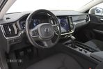 Volvo V60 2.0 D3 Momentum - 4