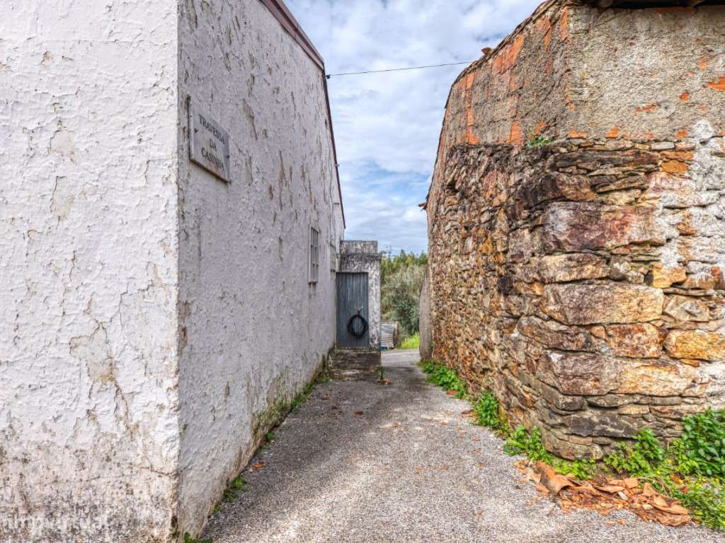 Moradia T3 com Terreno em Chão de Codes - Mação - Grande imagem: 5/47