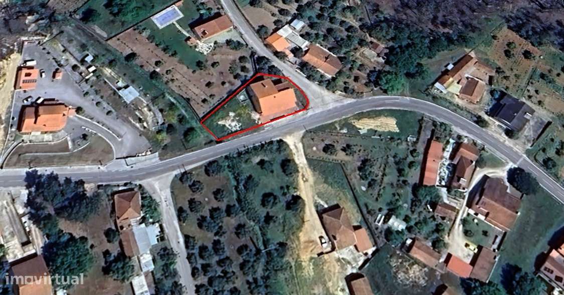 Moradia T4 c/ terreno-23