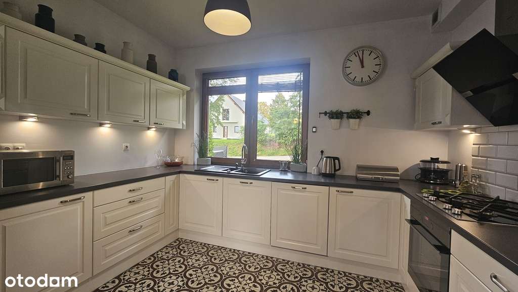 Nowoczesny dom z 2023 roku – wysoki standard-7