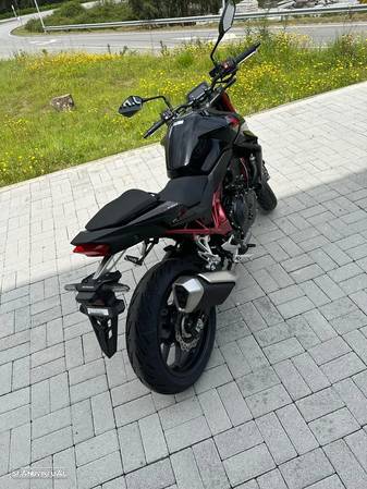 Honda Hornet 750 - 3