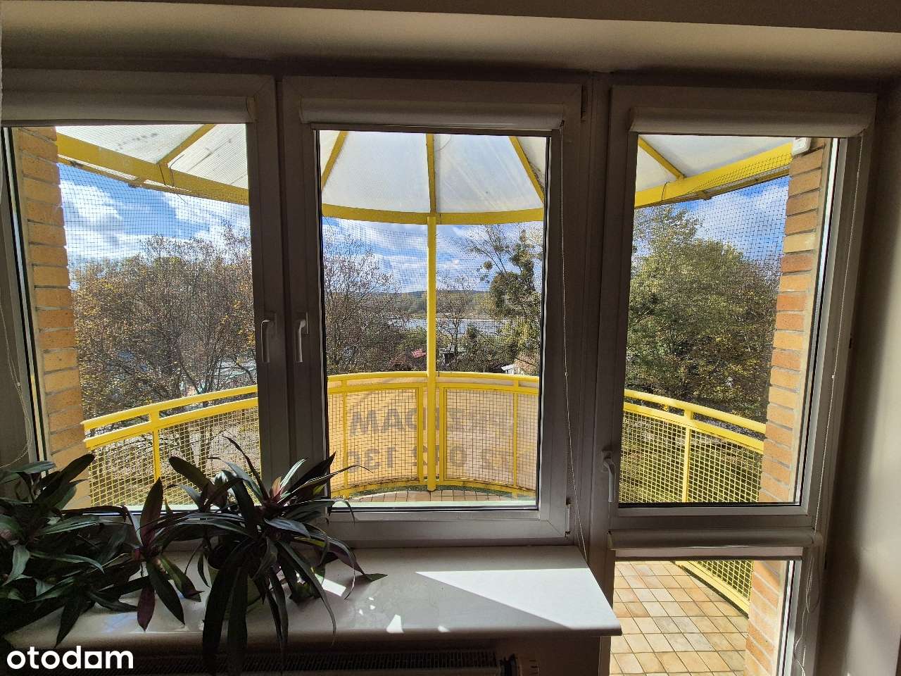 3 pokoje 64m2 z pięknym widokiem na Wisłę, blok z 2000r ul.6 Sierpnia-4