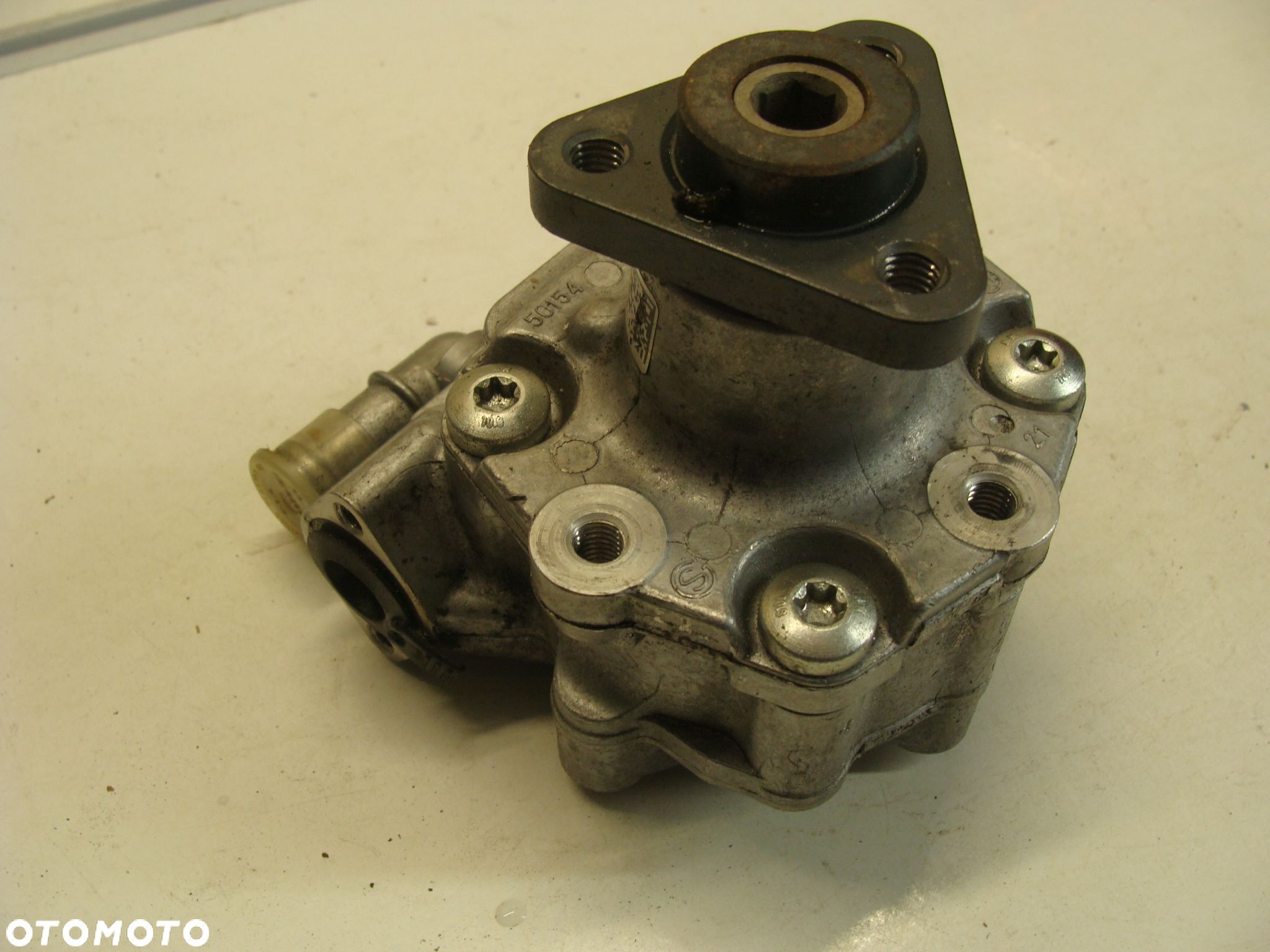 POMPA WSPOMAGANIA VW TOUAREG 2 CAYENNE 7P6422154A - 1