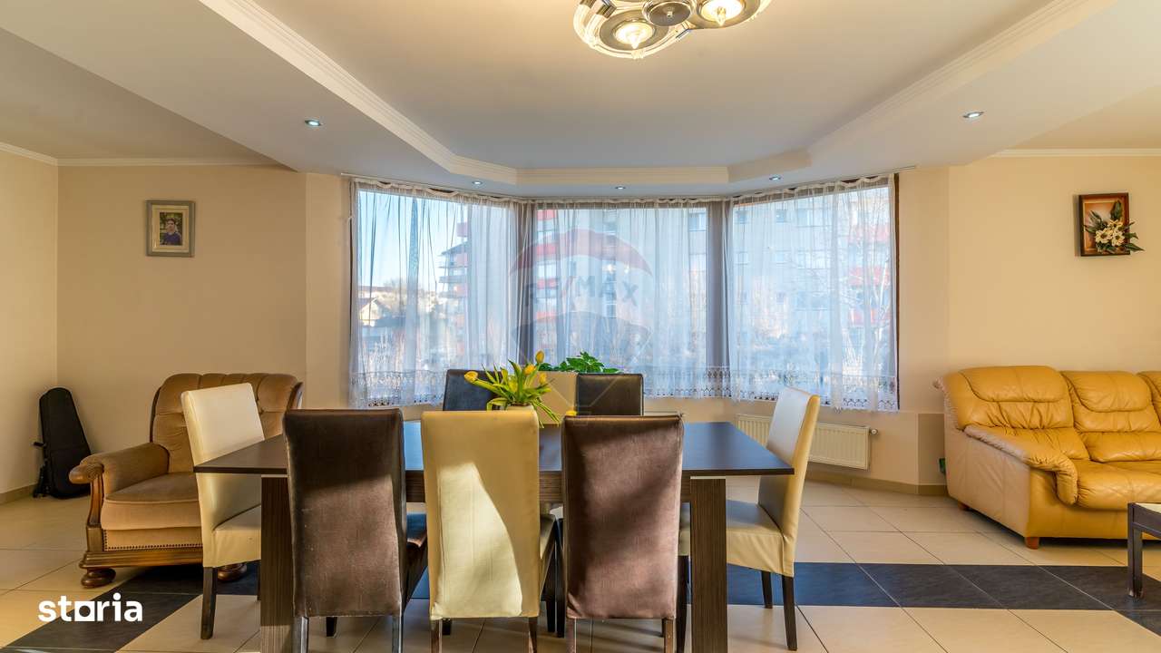 Casă cu 7 camere de vânzare în Dej - Imagine principală: 4/20