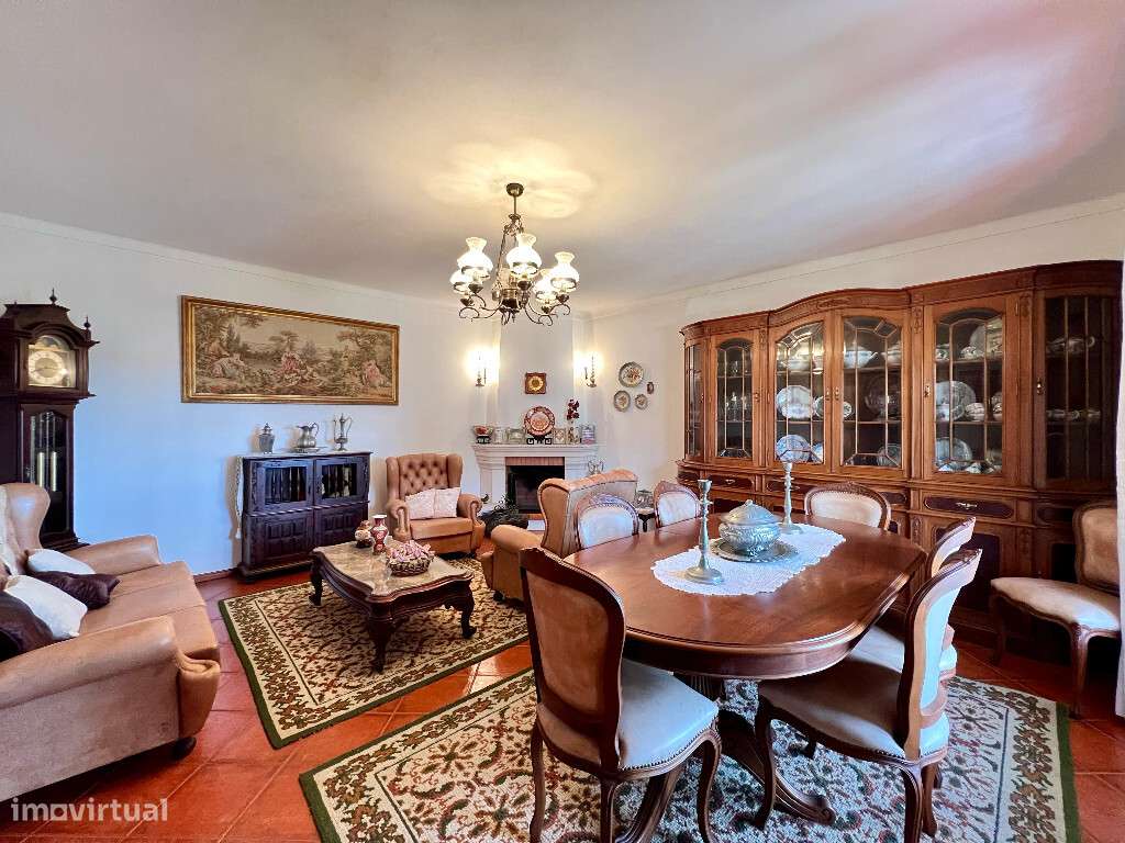 Moradia Isolada M6 com garagem em zona de Santa Clara - Grande imagem: 1/11