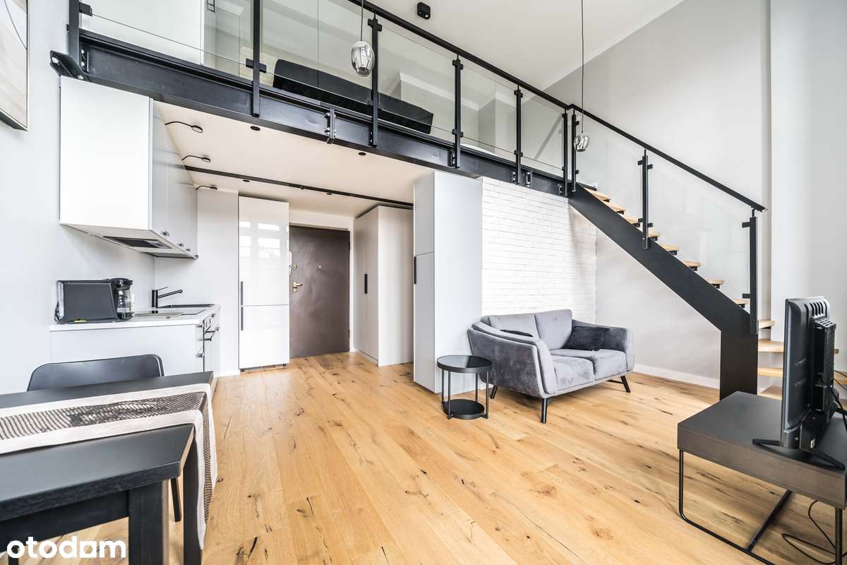 Apartament typu loft w sercu Wrocławia- Stare Miasto, Garaż-2