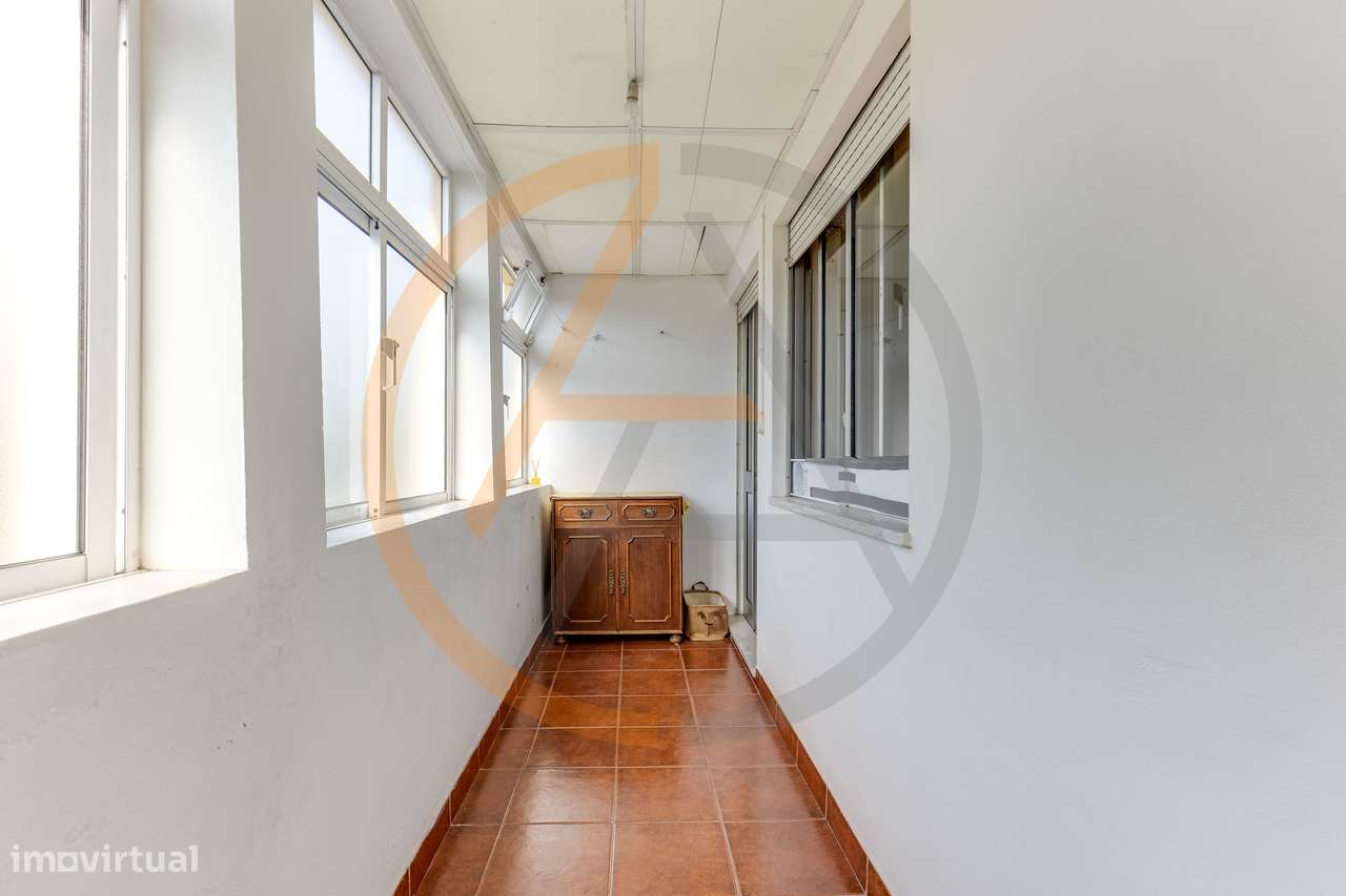 Apartamento T1 com Espaço Exterior | Cedofeita-25