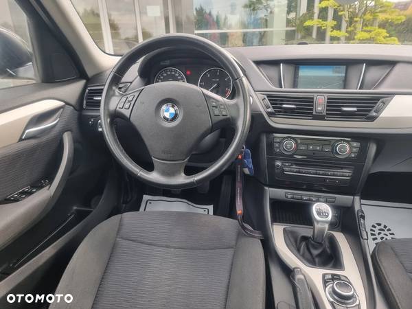 BMW X1 xDrive18d xLine - 15