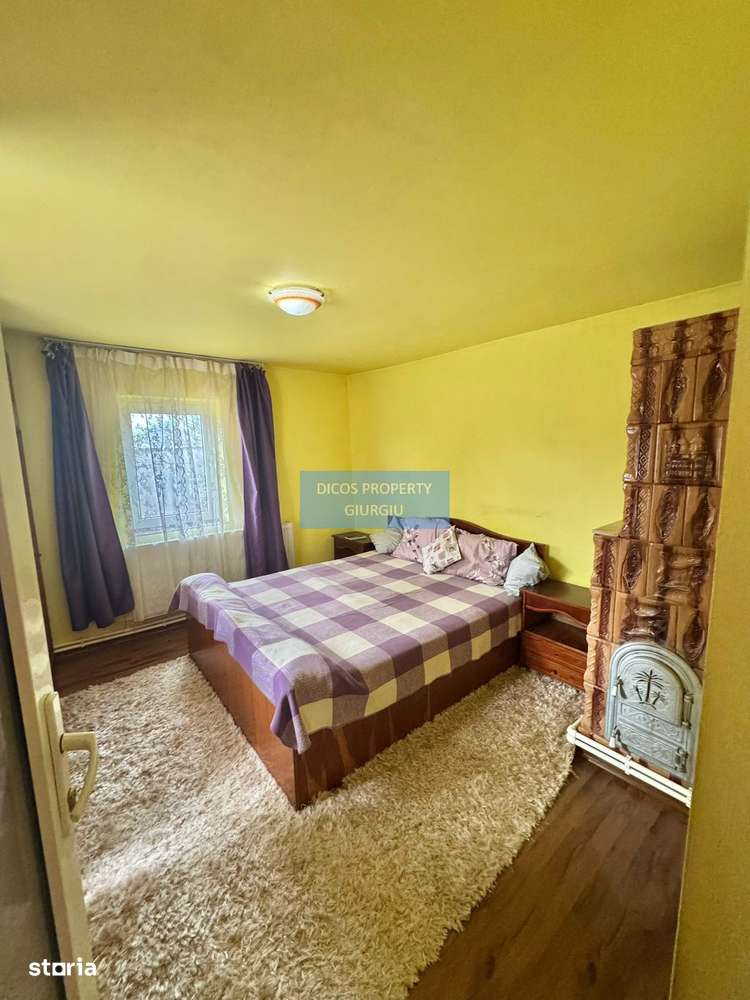 De vânzare casă cu 4 camere, garaj - Imagine principală: 4/17