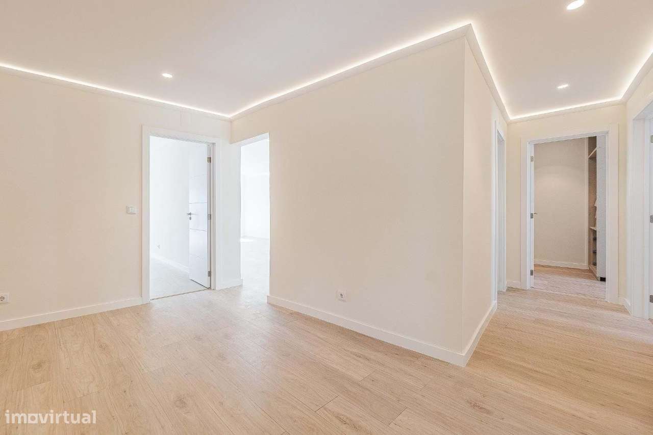 T4 Premium | 172 m² | Acabamentos de Luxo | 9.º Andar | Massamá – A Me-5