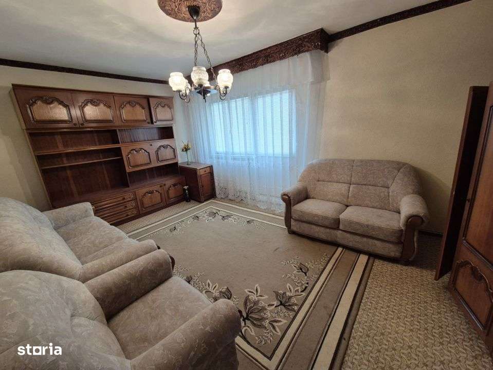 Apartament 3 camere confort 1 decomandat, foarte spatios, etaj 3 - Imagine principală: 4/8